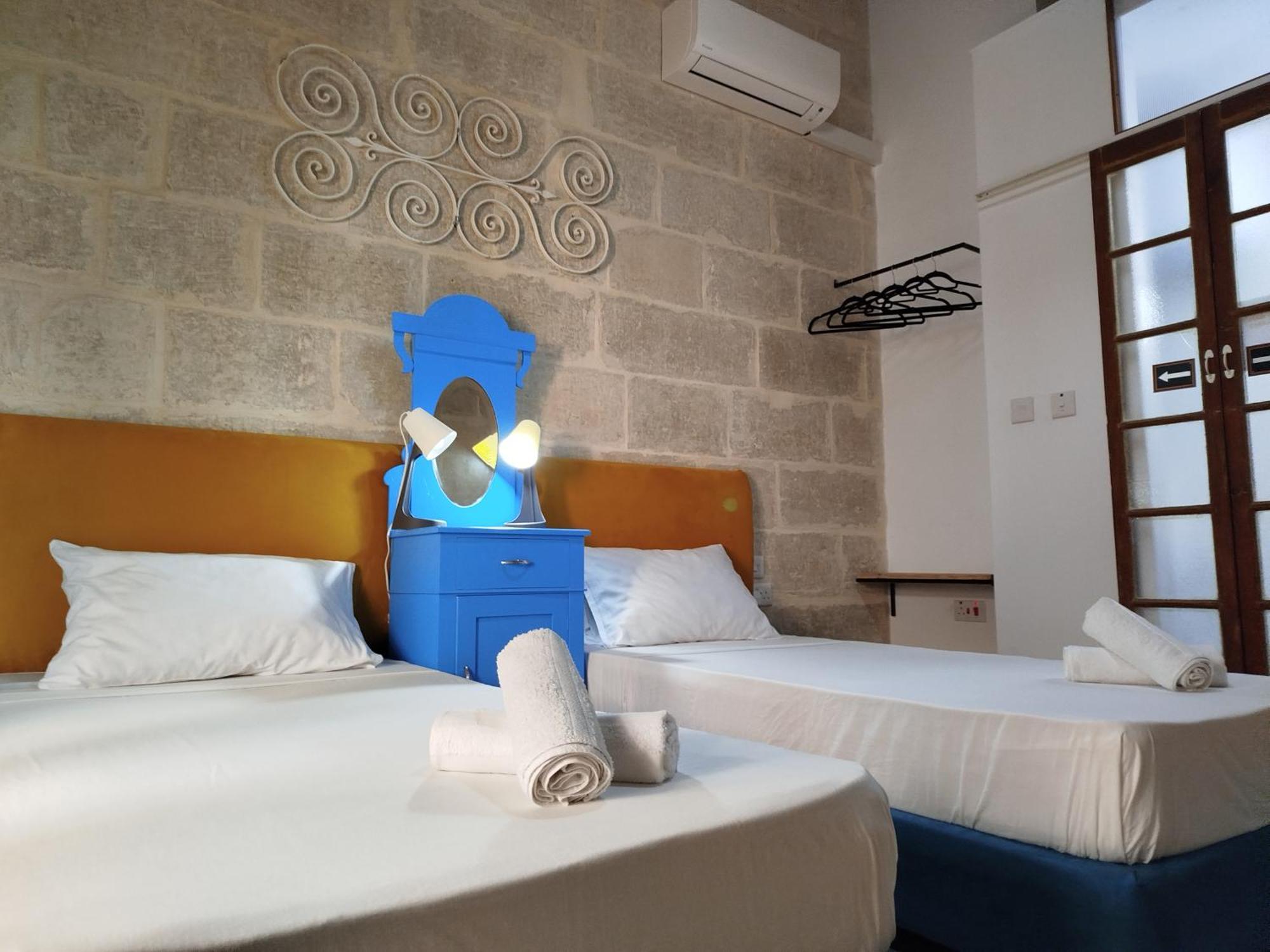 Limestone Sun Suites Sliema Exterior photo