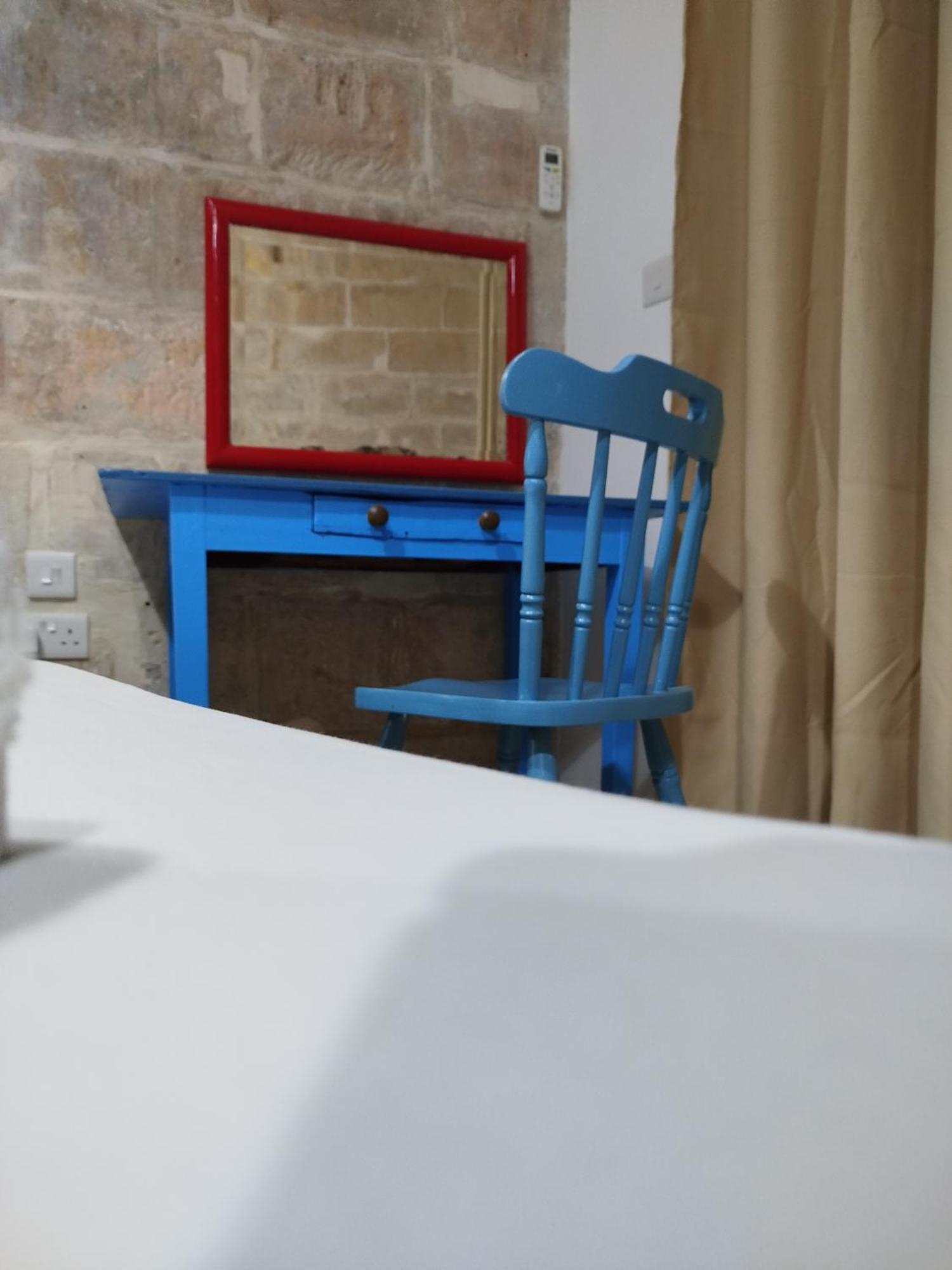 Limestone Sun Suites Sliema Room photo