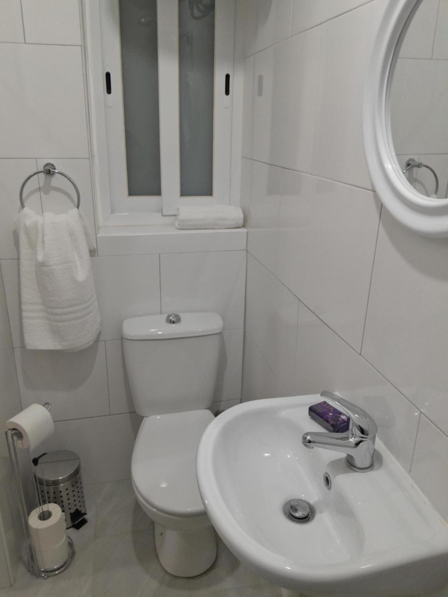 Limestone Sun Suites Sliema Room photo