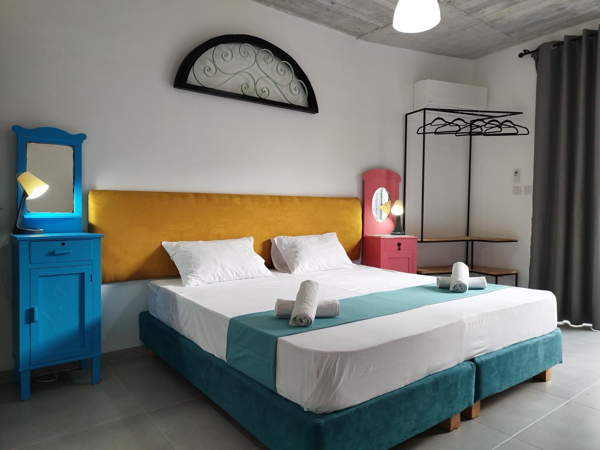 Limestone Sun Suites Sliema Room photo